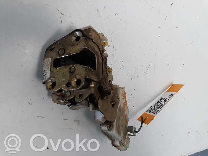 Serrure de porte arrière   8255350J01