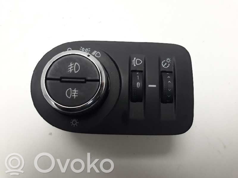 Opel Corsa E Comutator lumini bord 