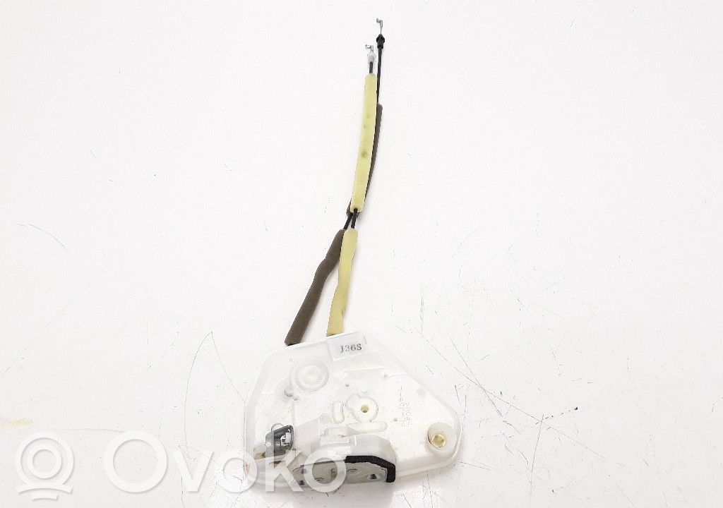 Mazda 3 III Front door lock 