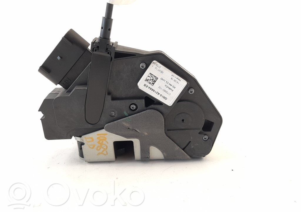 Priekšpusē slēdzene   GN15A219A64EB