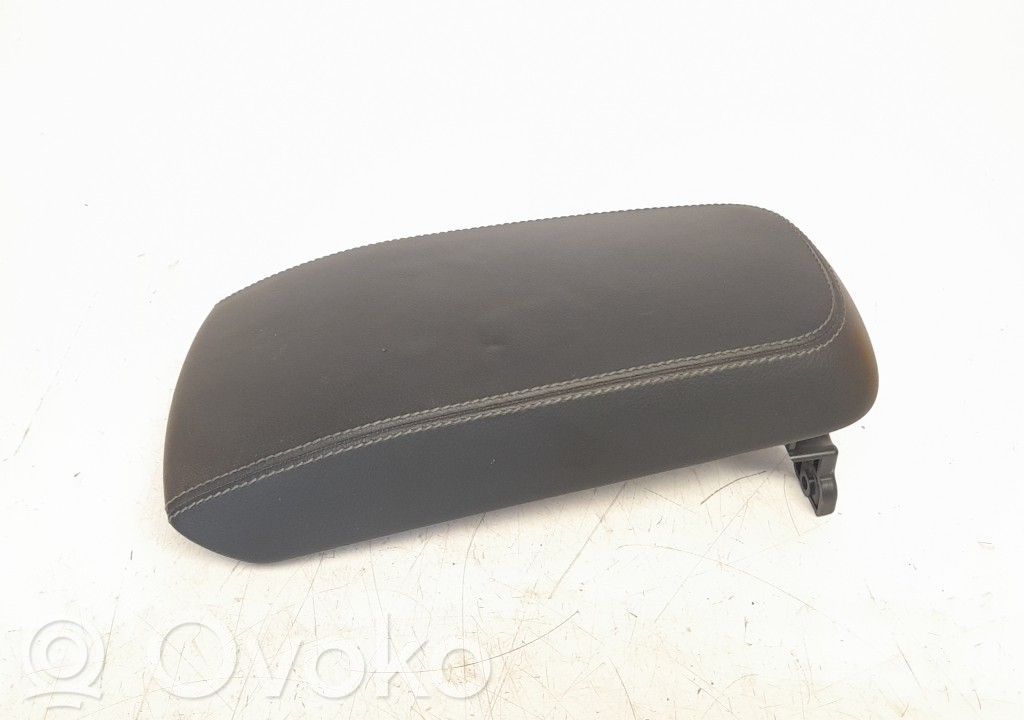 Volvo XC90 Armrest 