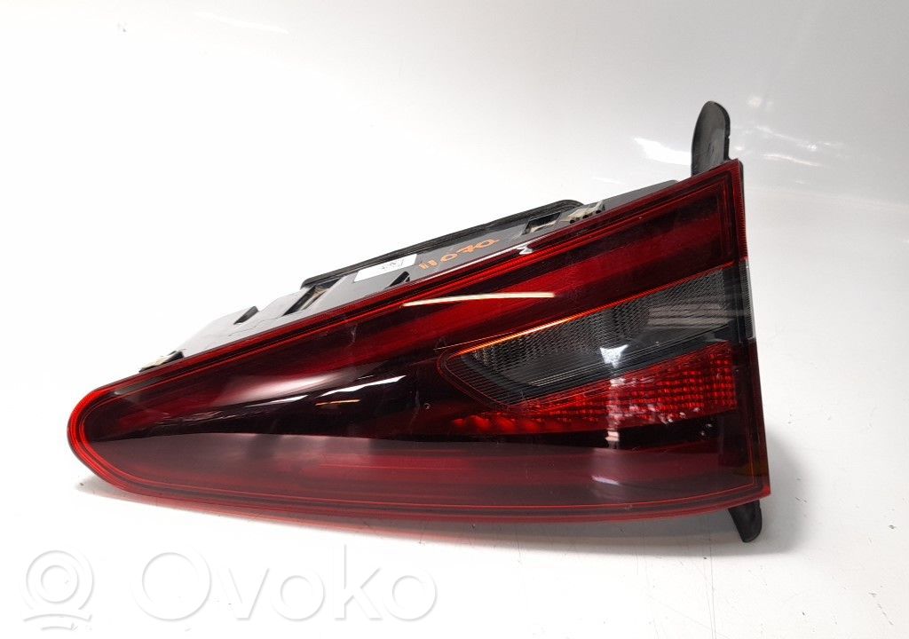 Alfa Romeo Stelvio Lampy tylnej klapy bagażnika 