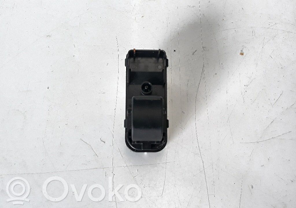 Mazda 3 III Electric window control switch 