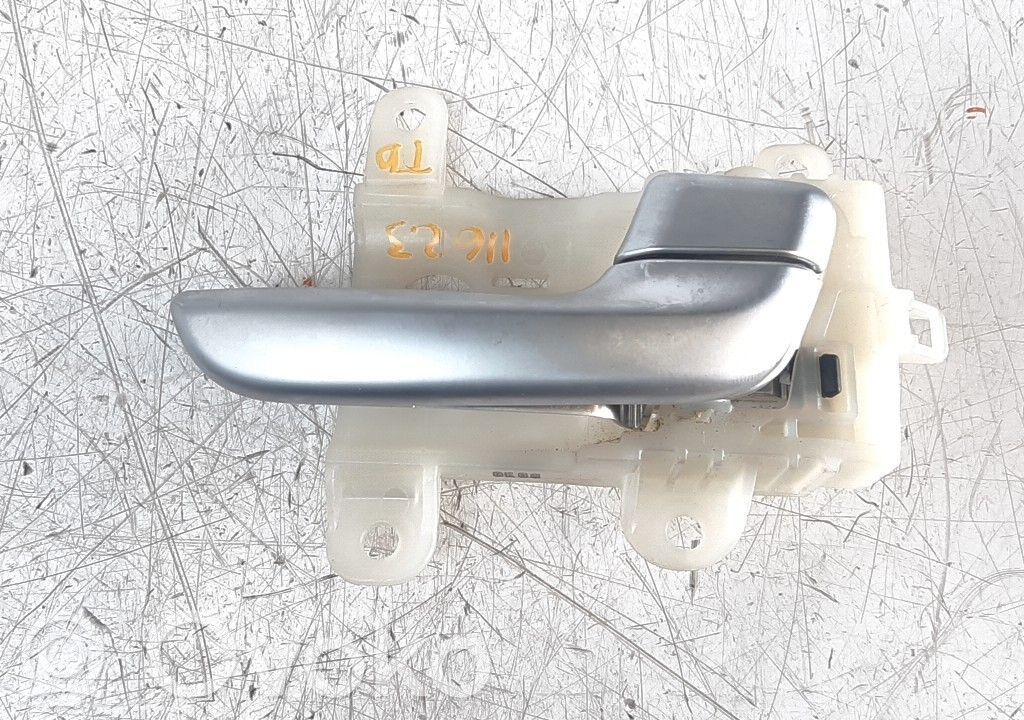 Manecilla interna puerta trasera   82623G5000