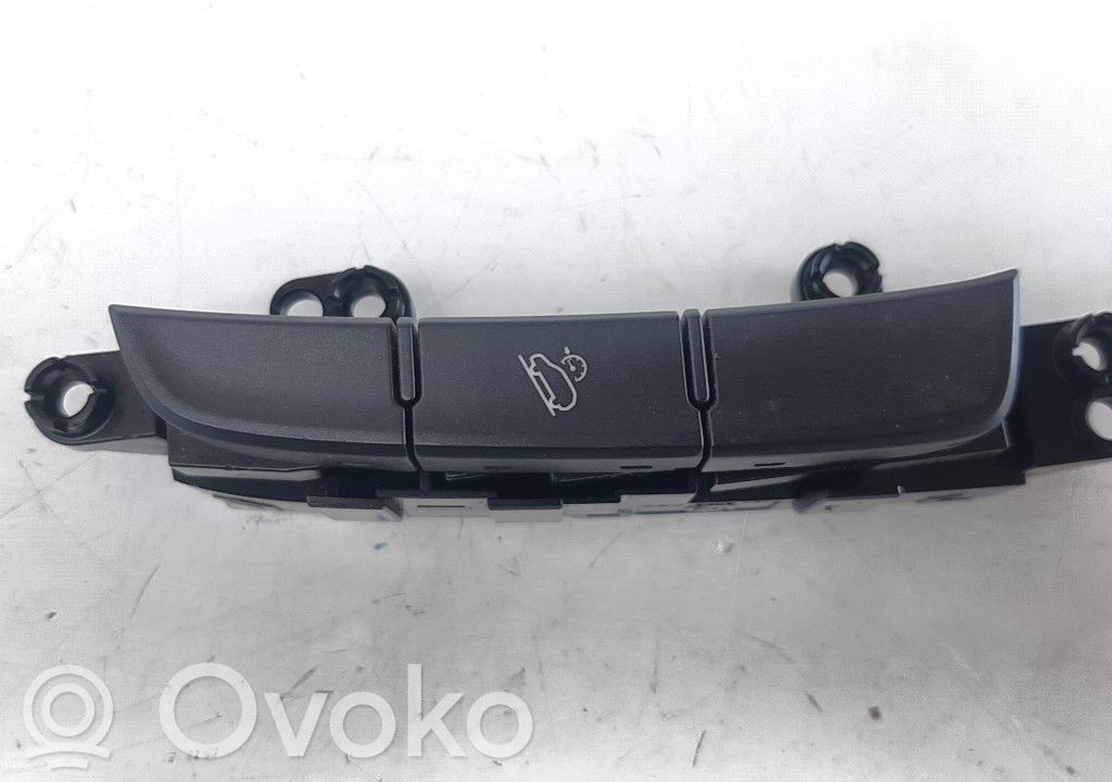 Hyundai Kona I Interruptor de control multifunción 