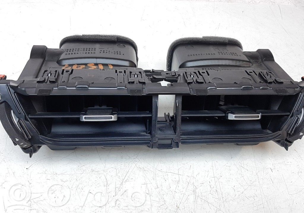Toyota Corolla E160 E170 Lufteinlass Luftführung 