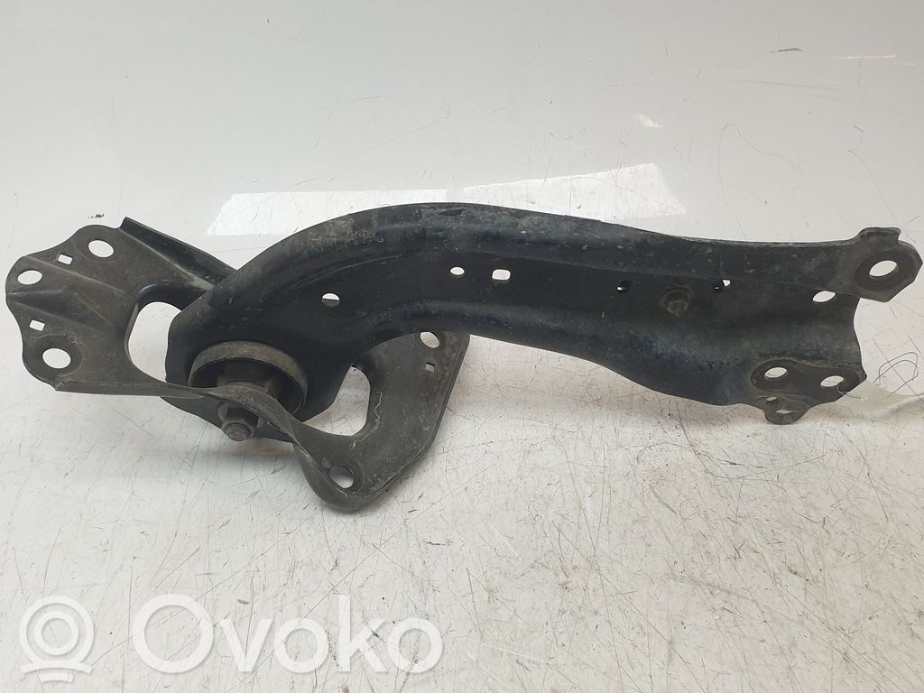 Lexus UX Querlenker hinten 