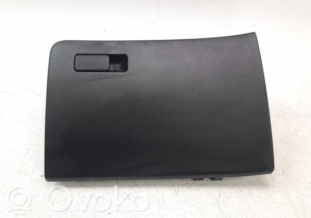 Guantera   84510N7000NNB