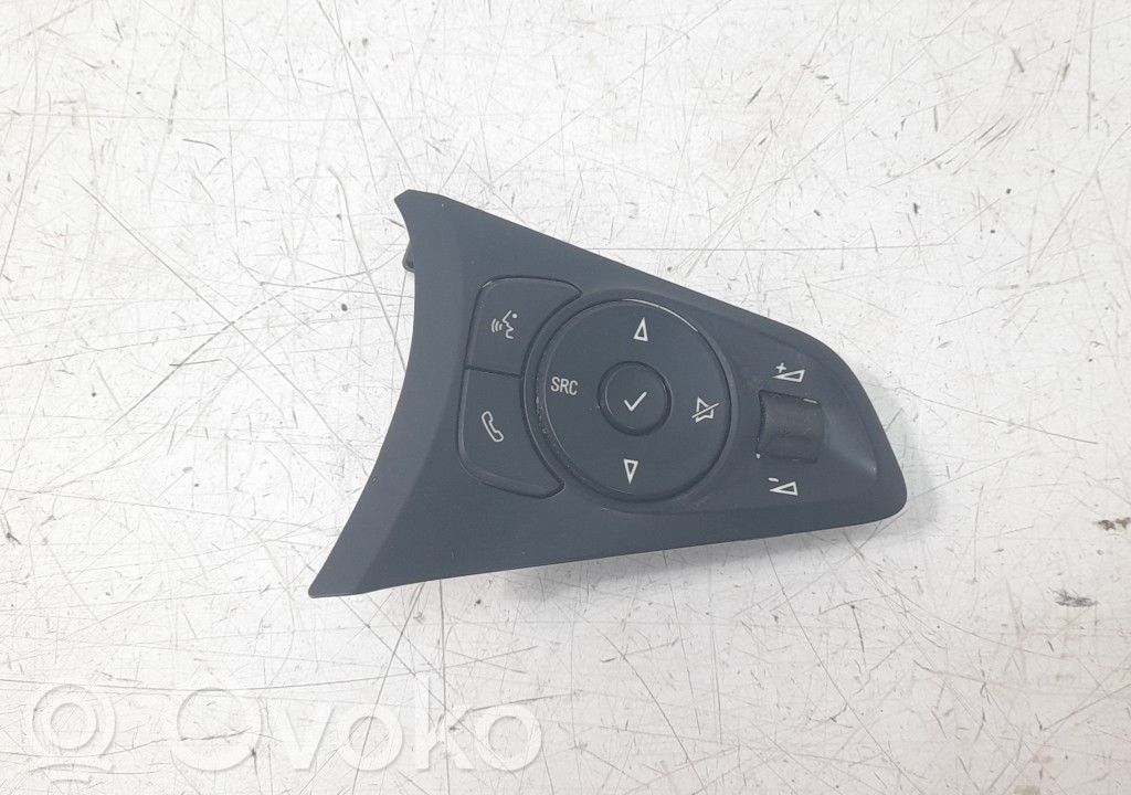 Opel Combo E Boutons / interrupteurs volant 
