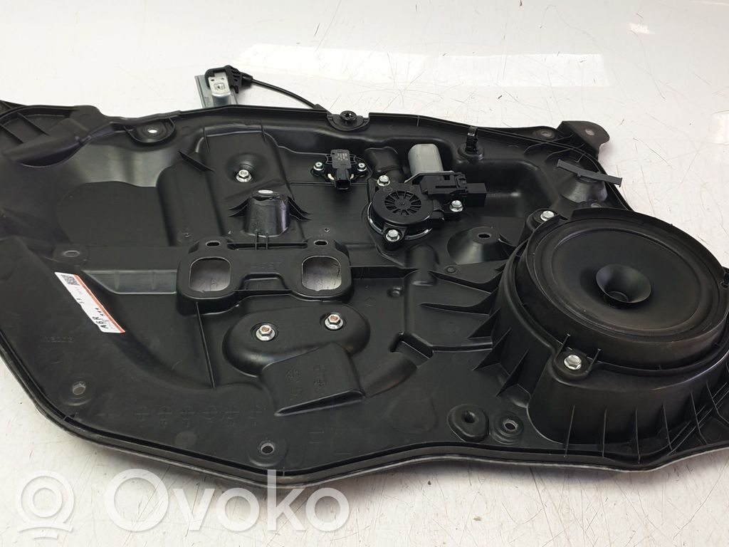 Mazda 2 Asa reguladora de la puerta delantera 