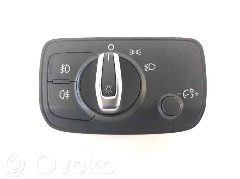 Interruptor de control del panel de luces   8V0941531J