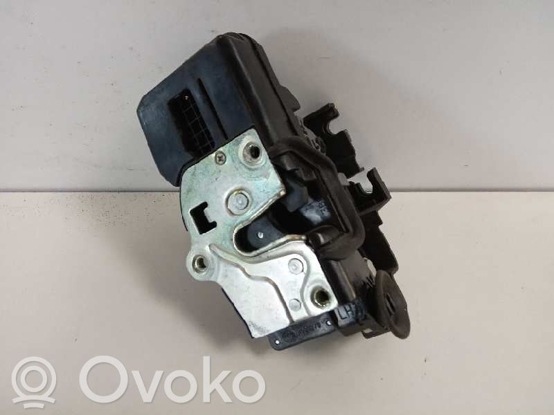 Opel Antara Galinių durų spyna 