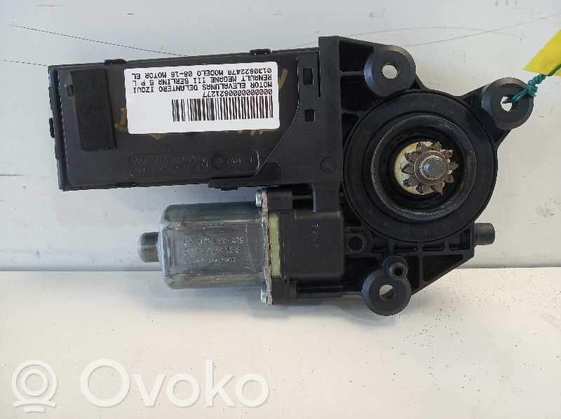 Renault Megane III Motorino alzacristalli della portiera anteriore