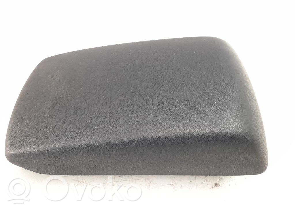 Mazda 3 I Armrest 