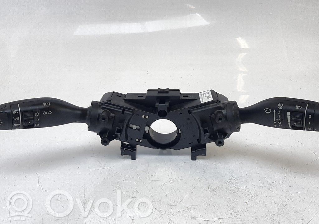 Hyundai Tucson TL Interruptores/botones de la columna de dirección 
