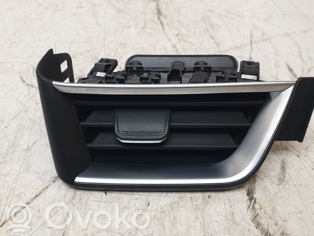 Renault Clio IV Owiewka / Deflektor powietrza szyberdachu 