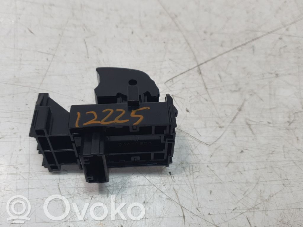 Toyota RAV 4 (XA50) Przyciski szyb 