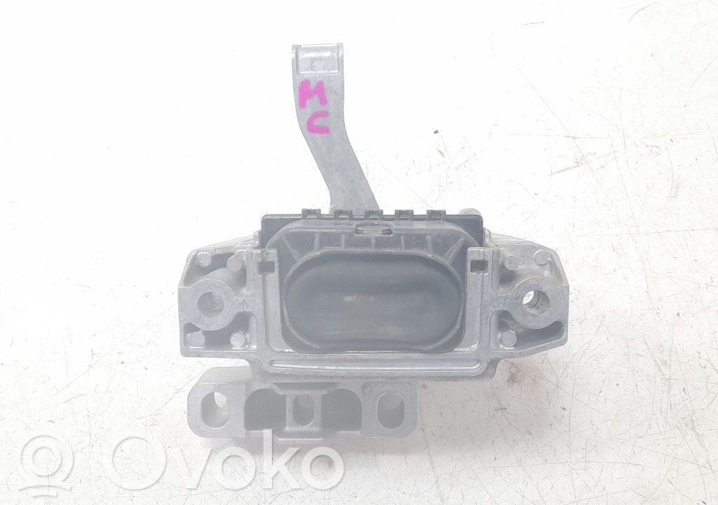 Audi Q3 F3 Supporto di montaggio del motore 