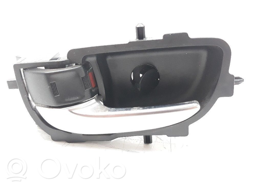 Manecilla interna puerta delantera   692060D281