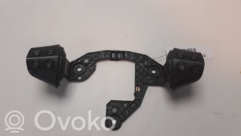 Mercedes-Benz A W169 Przełącznik / Przycisk kierownicy 