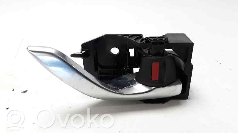 Manecilla interna puerta trasera   KD53T8314