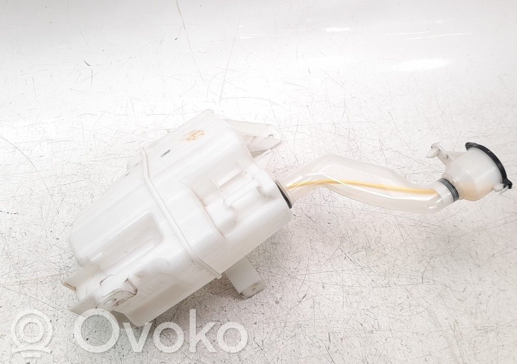 Toyota Prius (XW50) Zbiornik płynu do spryskiwaczy szyby przedniej / czołowej 