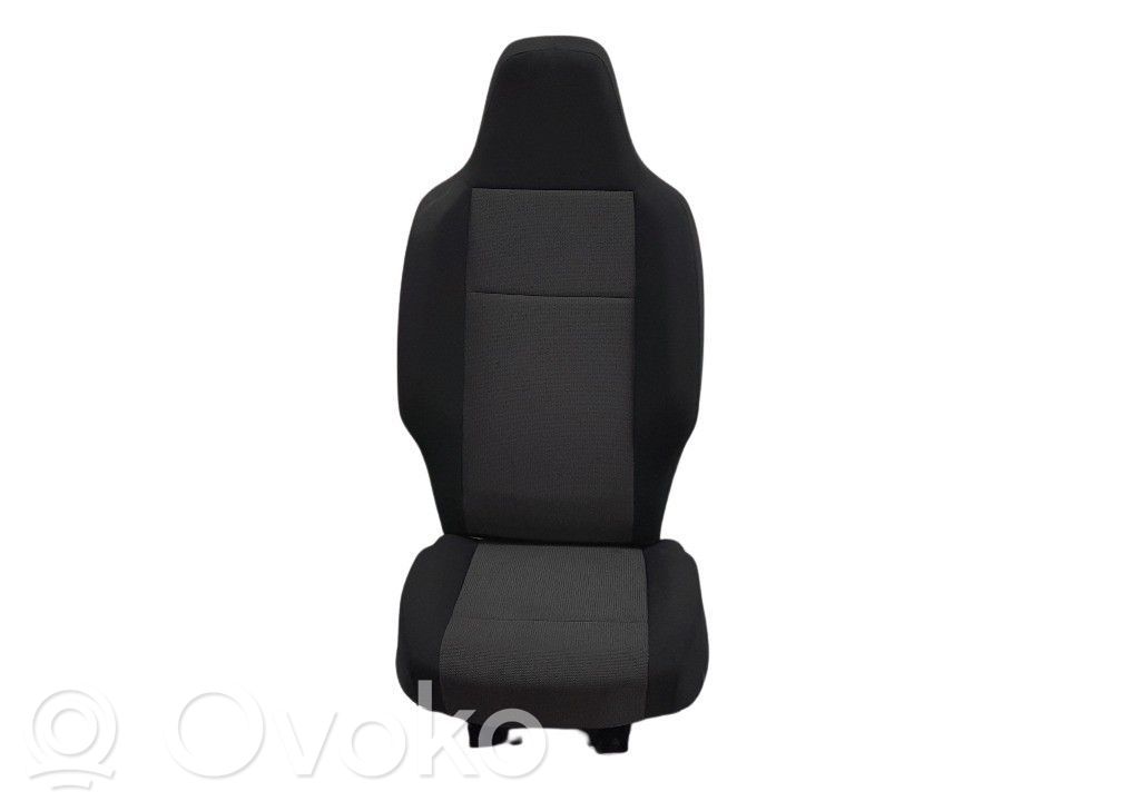 Etumatkustajan istuin   654140032