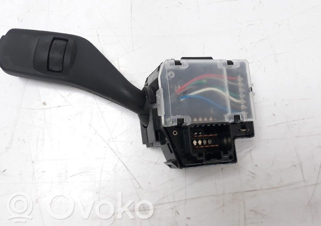 Pyyhkijän vipu   17D940