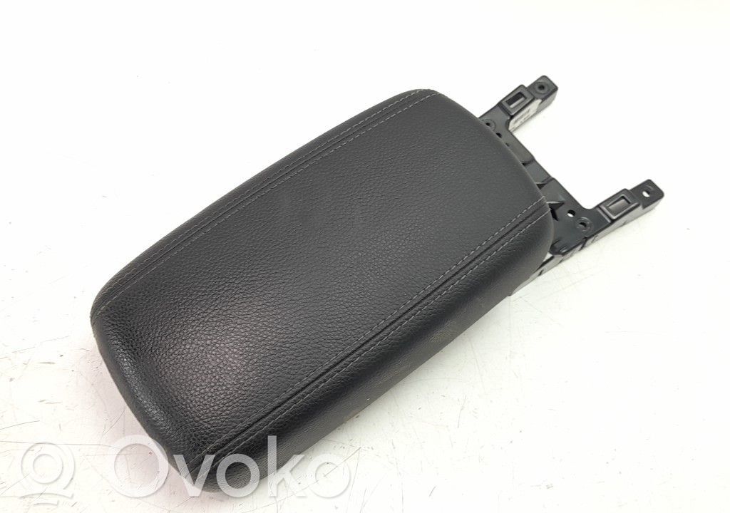 KIA Stonic Reposabrazos 