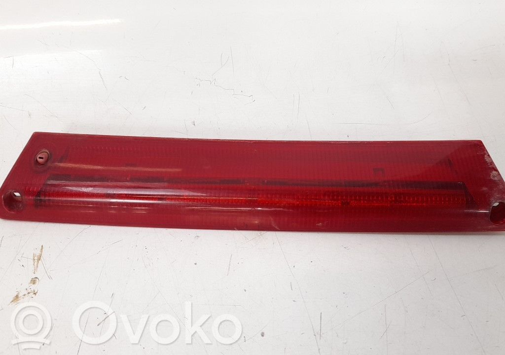 Kolmas/lisäjarruvalo   L90021048