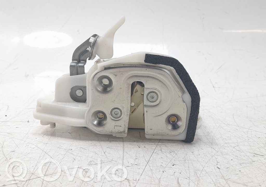 Takaoven lukko   D10E73310