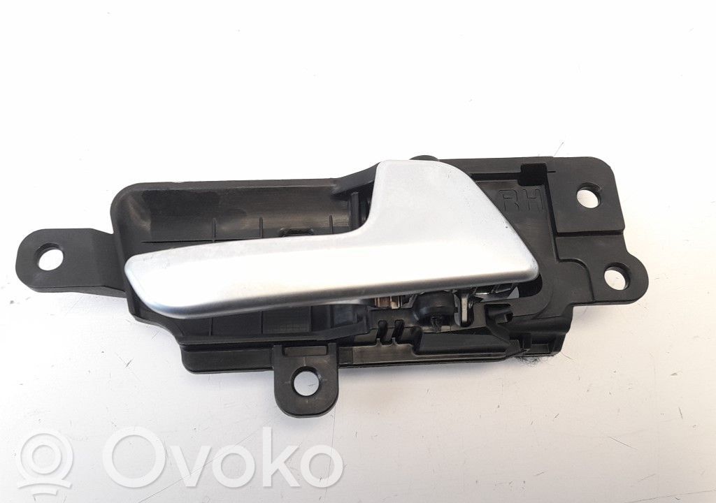 Manecilla interna puerta delantera   82623F1000