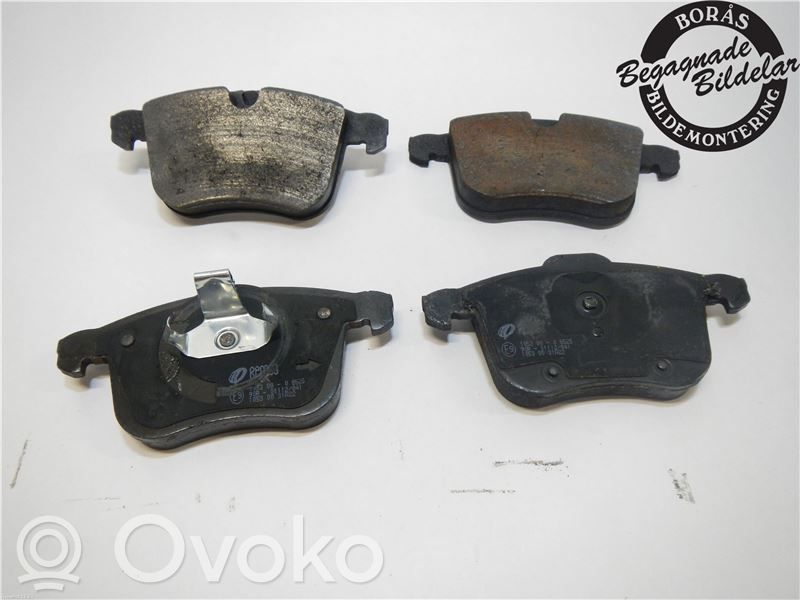 Brake pads (front)