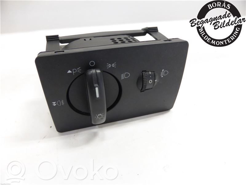 Ford Focus Light switch 