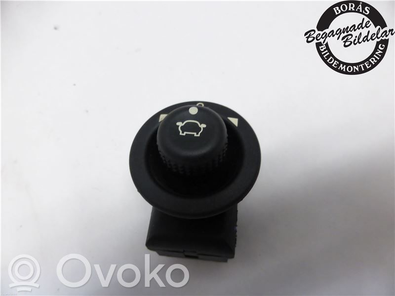 Wing mirror switch   93BG17B676BB,93BG17B676BB