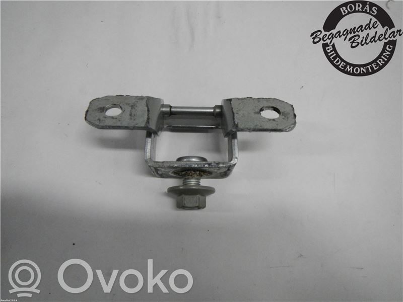 Nissan Note (E12) Tailgate/trunk/boot hinge 