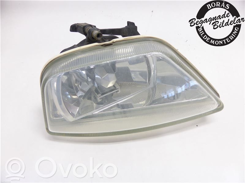 Ford Focus Miglas lukturis priekšā 