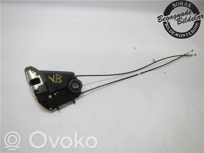 Toyota Prius (NHW20) Zamek drzwi tylnych 