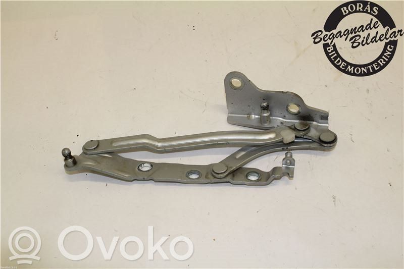 Volvo S40 Tailgate/trunk/boot hinge 