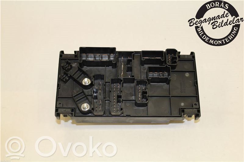 Subaru XV I Módulo de fusible 