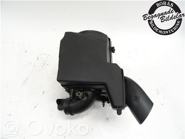 Ford C-MAX II Air filter box 