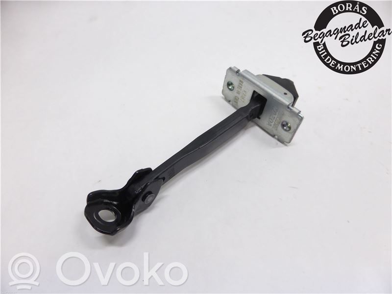 Mazda 2 Takaoven pidätin 