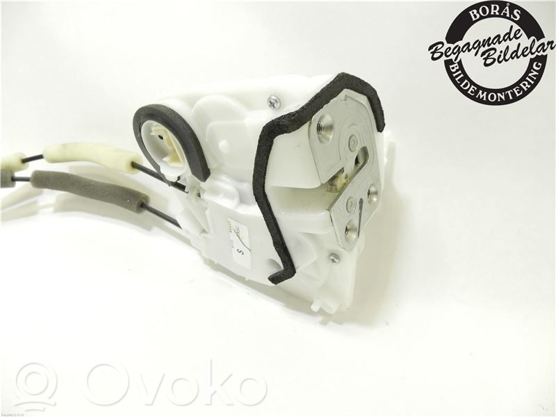 Mazda 2 Rear door lock 