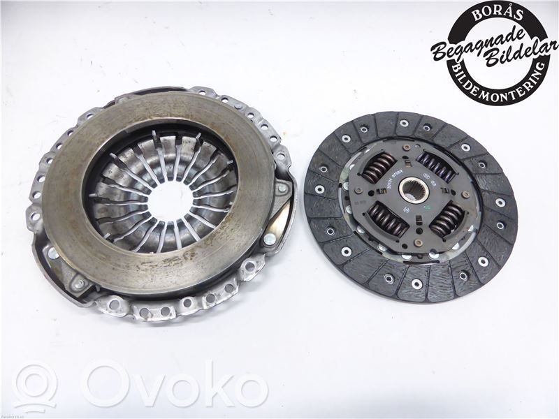 Nissan Note (E12) Disco del embrague 