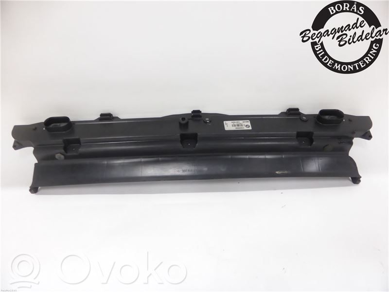 BMW 5 E60 E61 Ylempi jäähdyttimen ylätuen suojapaneeli 