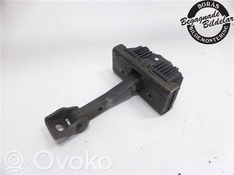 Volkswagen Golf III Etuoven pidätin 