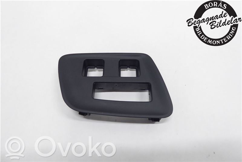 Citroen C4 II Dashboard trim 