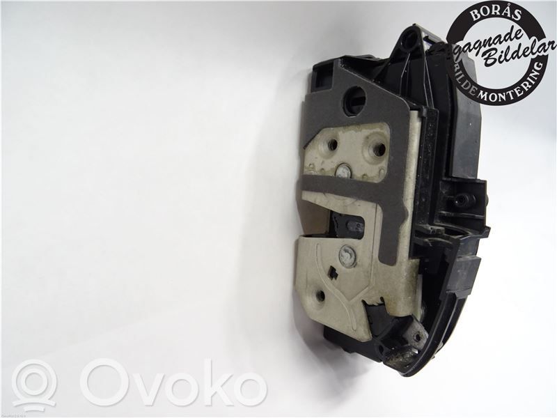 Ford Focus Priekšpusē slēdzene 