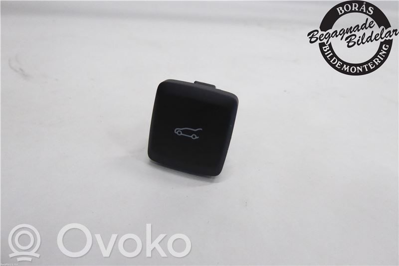 Ford Mondeo MK V Tailgate/boot open switch button 
