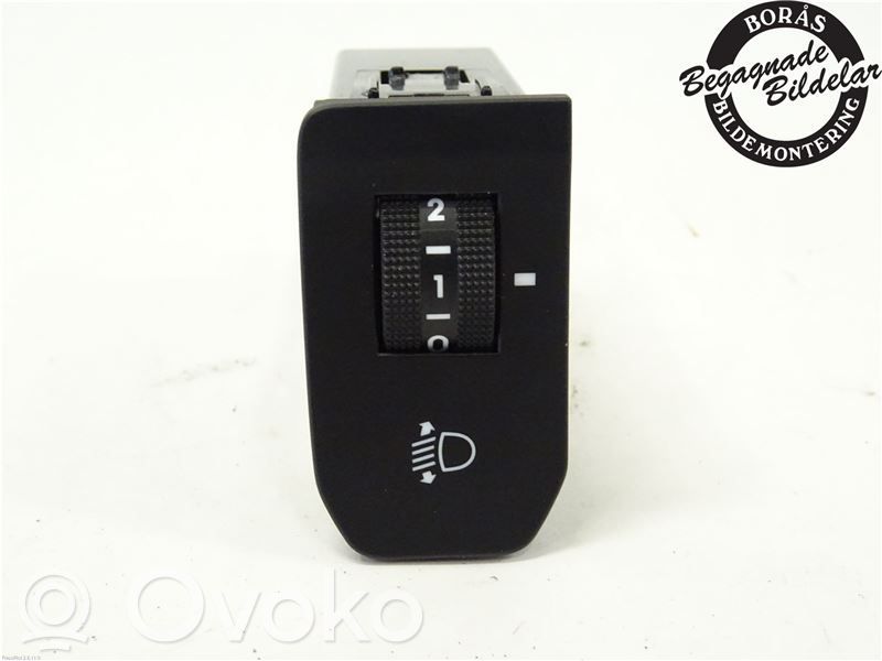 KIA Rio Light switch 